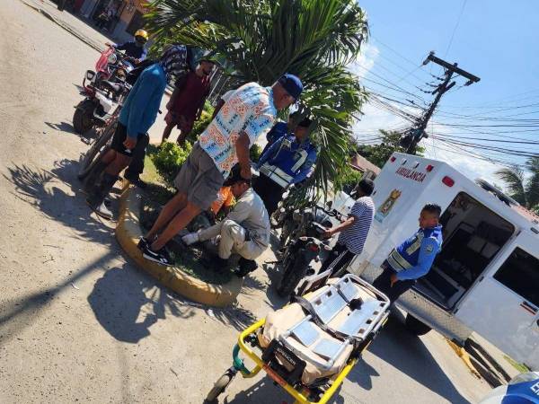 El hecho se registró en La Masica, Atlántida, donde miembros de una banda criminal denominada “Del Wilmer” se enfrentaron contra miembros policiales durante un operativo. Aquí los detalles: