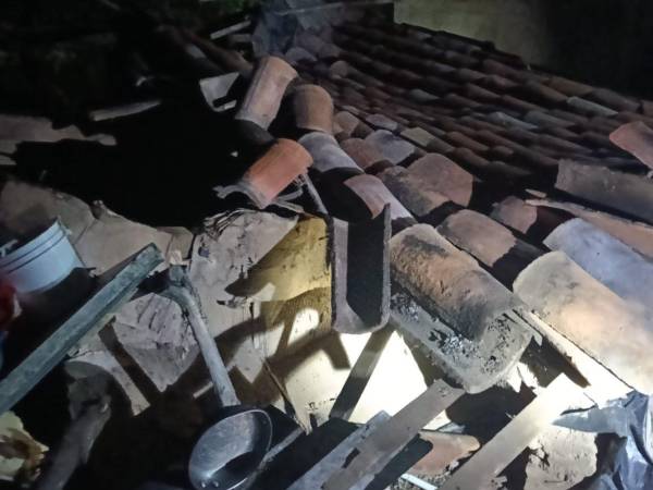 Decenas de viviendas resultaron con daños producto de las lluvias.