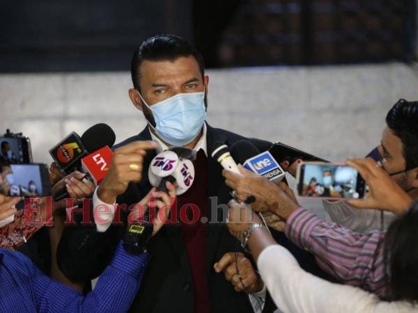 El diputado Rasel Tomé durante una conferencia de prensa este martes.