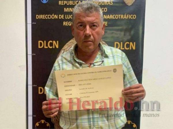 El alcalde de Talanga, Roosevelt Avilez, fue acusado de lavado de activos y fue puesto a las órdenes de la justicia hondureña.