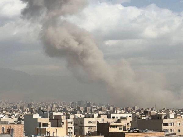 Estados Unidos e Israel lanzaron ataques a gran escala contra Irán que, según el presidente Trump, buscan debilitar al ejército iraní y frenar la producción de armas nucleares.