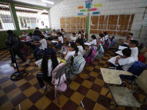 Los fondos del programa de Matrícula Gratis son utilizados en mejorar las condiciones de los centros educativos beneficiados.
