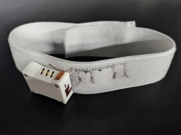 Revoice es un dispositivo tecnológico diseñado para facilitar el habla.