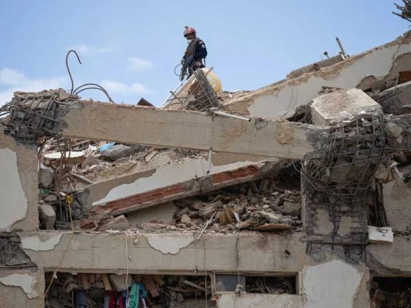 Además, 17,907 personas quedaron sin vivienda tras el doble terremoto de magnitud 7,2 y 7,5 de hace casi un mes.