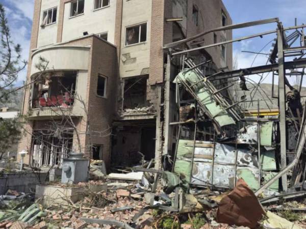 Millones de alumnos y universitarios se han visto privados de continuar con sus estudios y labores de investigación como consecuencia de la guerra, afirman.