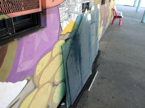 El proyecto de la terminal de buses en el mercado Perisur de Comayagüela, se encuentra en un estado de total abandono, con los trabajos paralizados y sin una fecha clara para su finalización.