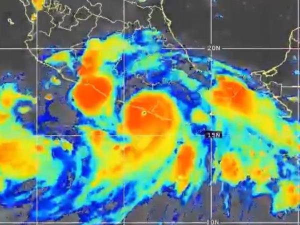 El Servicio Meteorológico Nacional alerta sobre la inminente llegada del huracán John a las costas de Guerrero, pronosticando un impacto grave.