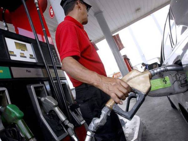 Los derivados del petróleo son gravados en Honduras con un impuesto único dolarizado, el que se aplica en la importación.