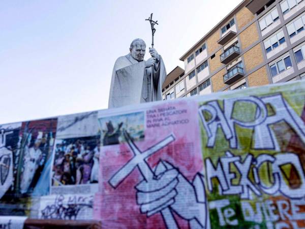 El pontífice, de 88 años, se encuentra ingresado desde el pasado 14 de febrero en el hospital Gemelli de Roma.