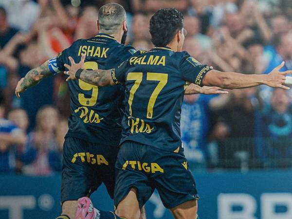 Luis Palma se sigue ganando la confianza en el Lech Poznán de Polonia.