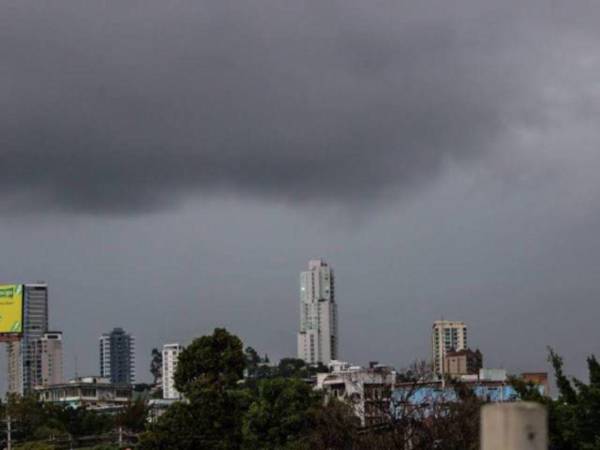 Las autoridades recomendaron a la población mantenerse atenta a cualquier cambio que pueda surgir en las condiciones climáticas del país durante este fin de semana.
