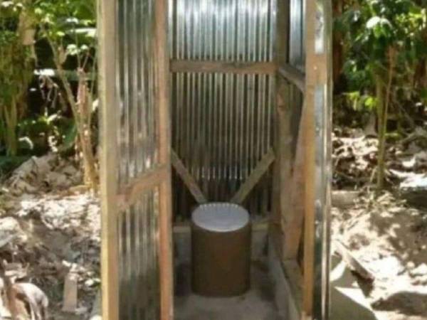 Autoridades investigan la muerte de una recién nacida tras un parto ocurrido en una letrina en El Triunfo, Choluteca.