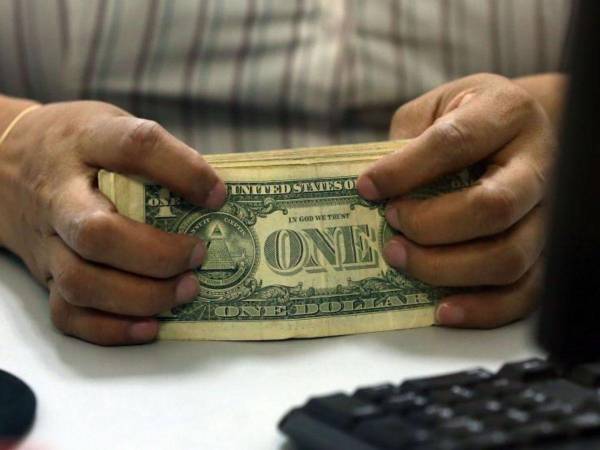 Más mujeres recibieron remesas durante el pasado periodo de 12 meses, con una participación del 65.1% a nivel de saldo por sexo. El 82.8% de este dinero fue procesado por las instituciones bancarias.