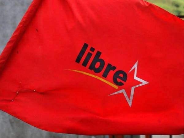 El coordinador de Libre, Manuel Zelaya, deberá presentar la información en 48 horas.