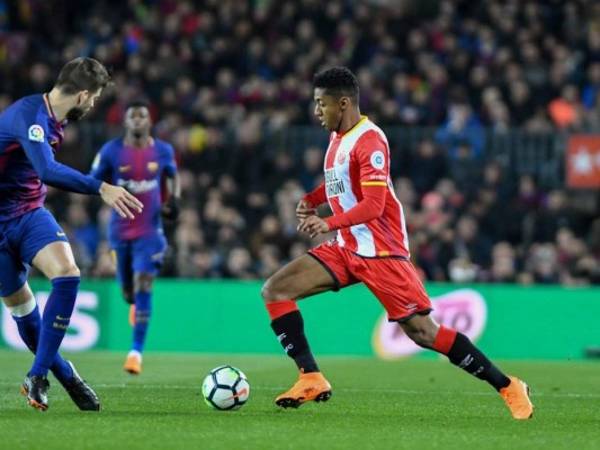 El atacante hondureño Anthony 'Choco' Lozano en su debut frente al FC Barcelona. Foto Twitter