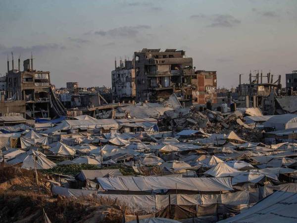 La lista cubre actividades empresariales entre el 2 de agosto de 2019 y el 15 de abril de 2026, y sólo contempla actividades en Cisjordania, incluida Jerusalén Este, no en Gaza.