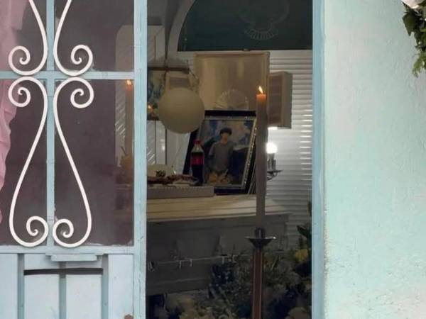 Un estudiante de tan solo 16 años de edad, fue asesinado el pasado lunes 22 de septiembre dentro del plantel sur del Colegio de Ciencias y Humanidades (CCH) de la Universidad Nacional Autónoma de México, causando conmoción en el país. ¿Qué se sabe del crimen? A continuación la cronología.