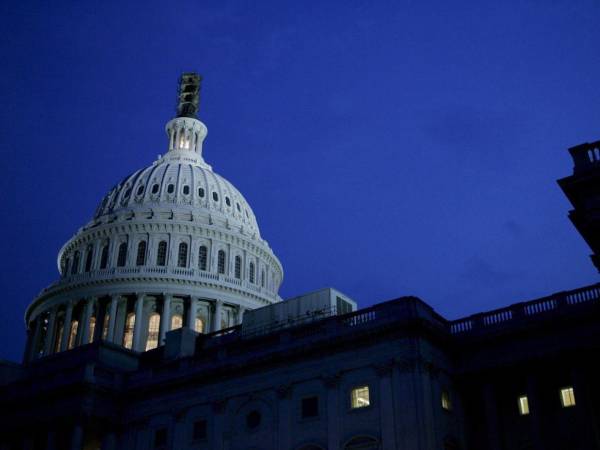 El acuerdo fue alcanzado en el día 41 de cierre de Gobierno, el más largo de la historia de Estados Unidos.