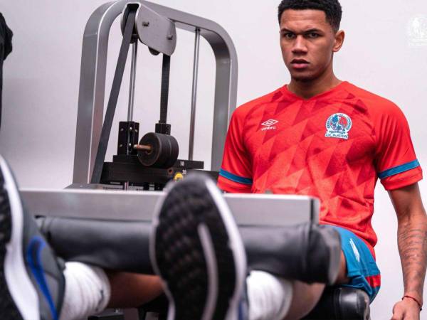 Jack Baptiste se prepara para encarar el inicio del torneo con Olimpia.