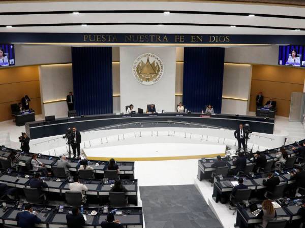 La Asamblea Legislativa de El Salvador está dominada por el partido Nuevas Ideas de Bukele.