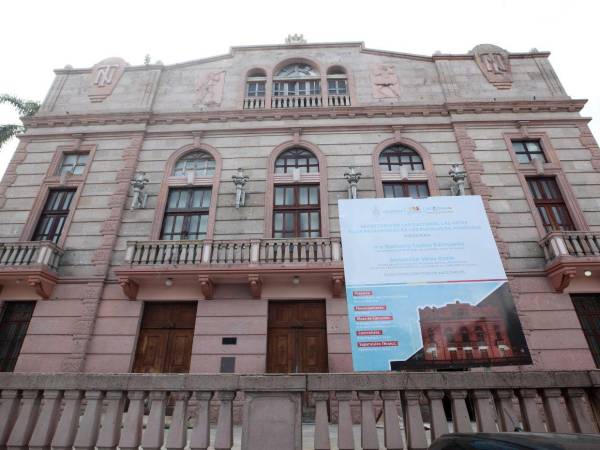 Anarella Vélez confirmó que el Teatro Nacional Manuel Bonilla continuará cerrado mientras avanza el proyecto de restauración con una inversión de 60 millones.