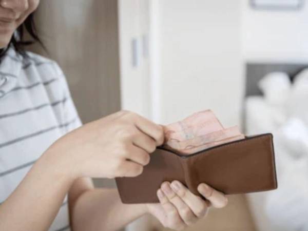 Un caso ocurrido en China ha encendido las alarmas sobre los peligros que puede generar el fanatismo hacia creadores de contenido, luego de que una adolescente de 13 años desarrollara una fuerte dependencia hacia varios streamers a los que seguía constantemente. Aquí los detalles.