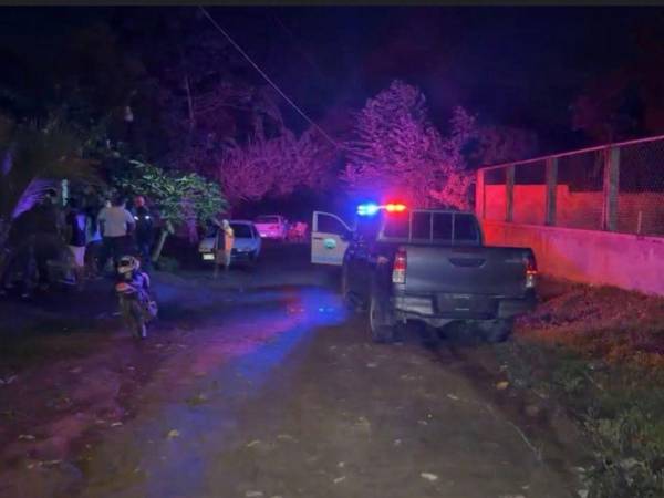 La Policía acordonó la escena para comenzar con la investigación que ayude a dar con el victimario de Hilda Meléndez.