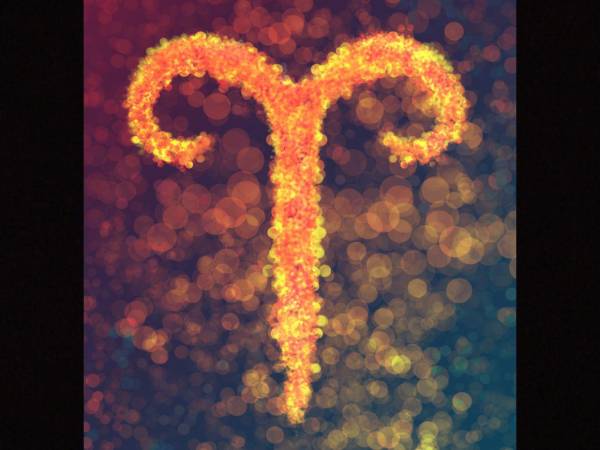 ARIES (21 de marzo - 20 de abril). Las relaciones de pareja saldrán de la rutina de la forma más imprevista, el aburrimiento de lo cotidiano dejará paso a un acontecimiento relacionado con la cultura o el arte que, pese a tu aprensión, acabará por gustarte.