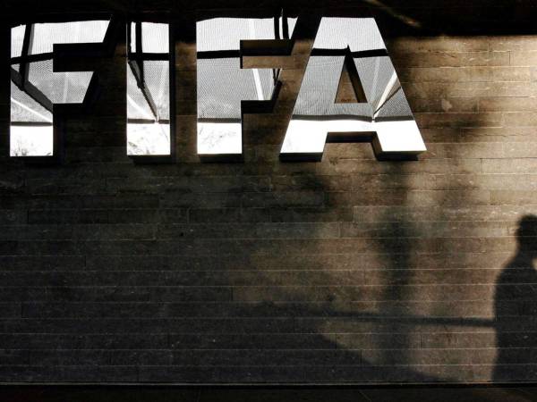 Desde la FIFA reconocieron errores en la propuesta de privatizar los Mundiales.