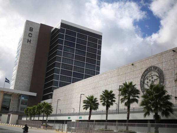 Honduras cerró 2025 con una inflación acumulada del 4,98 %, superior en 1,1 puntos porcentuales al 3,88 % registrado en 2024, según datos oficiales.