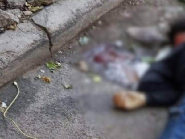 Un nuevo hallazgo de un cuerpo sin vida se registró en horas de la madrugada de este sábado, luego de que vecinos del barrio Perpetuo Socorro, en Comayagüela, reportaran el hecho en plena vía pública. Esto es lo que se sabe: