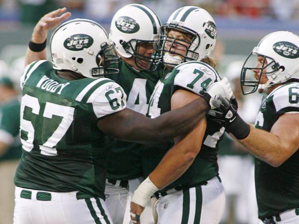 Nick Mangold no alcanzó en vida a formar parte del Salón de la Fama del Fútbol Americano Profesional.