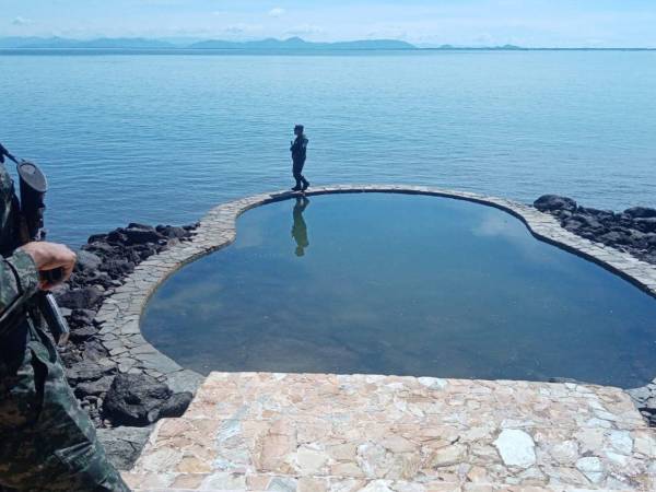 Casa de playa, lanchas tipo mini yate, jetskis, motocicletas y sociedades vinculadas a operaciones financieras irregulares, son algunas de las propiedades que estaban en poder de Molina Rodríguez en Tegucigalpa y Amapala. Así era su vida de lujos: