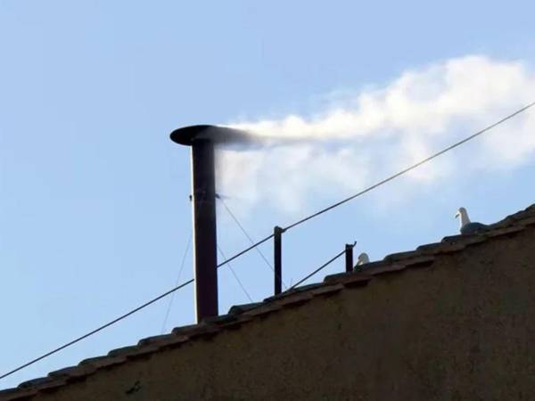 ¿Quién es el encargado de preguntar al Papa si acepta el cargo? Esto dice el protocolo.