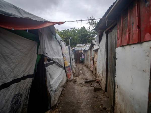 Melissa se encuentra actualmente a unos 200 kilómetros al suroeste de Jamaica y la velocidad máxima de sus vientos es de 280 kilómetros por hora.