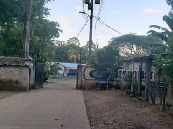 El violento hecho se reportó en la tarde del 11 de septiembre en el Instituto Gubernamental Soberanía del municipio de San Antonio de Cortés.