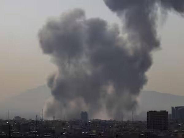 La crisis en la región se agravó este sábado tras un ataque masivo de fuerzas estadounidenses e israelíes.