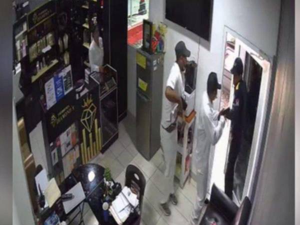 Un guardia de seguridad murió y otro resultó herido en el asalto a una joyería el pasado 24 de junio en San Pedro Sula.