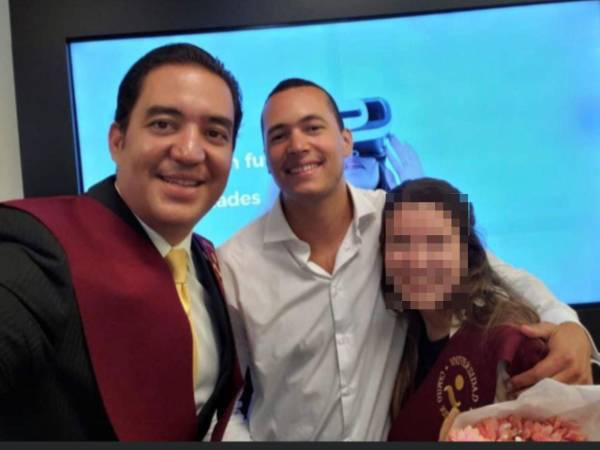 Héctor Manuel Zelaya junto al brasileño Halley Arrais Do Nascimento Santana, reconocido por asesorar campañas de partidos de izquierda.