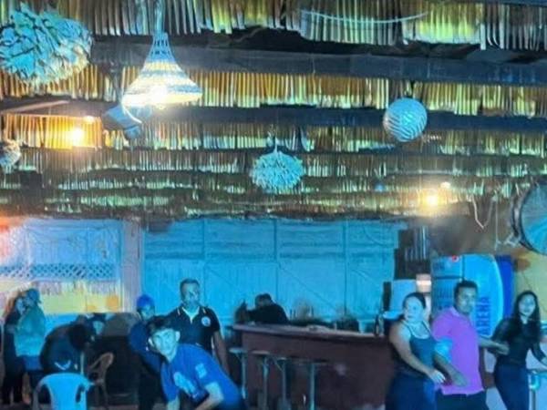 Momentos de pánico vivieron las personas que se encontraban en el evento comunitario.
