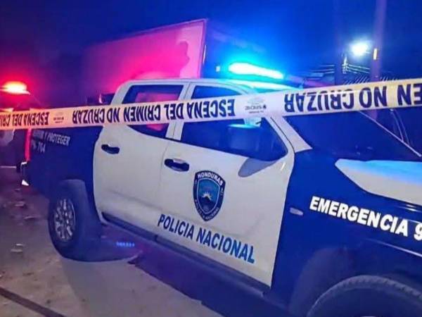El cadáver del joven quedó tendido en plena calle.