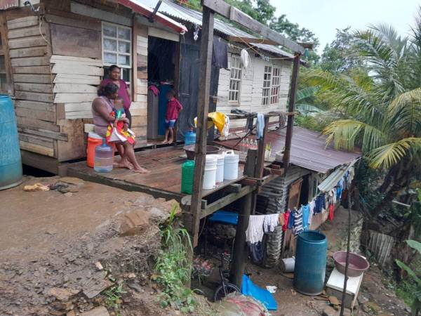 Alrededor de 934 familias resultaron afectadas por lluvias a nivel nacional, según Copeco.