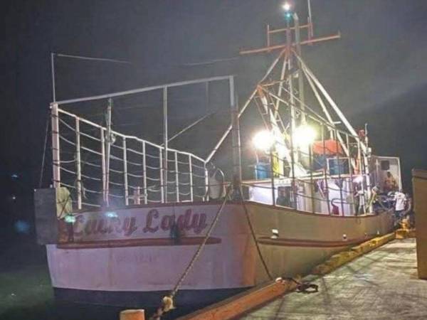 Esta es la embarcación pesquera Lucky Lady, que está desaparecida con sus 18 tripulantes.