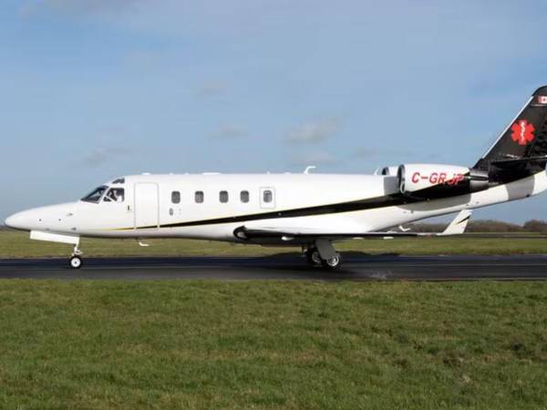 La aeronave es un Gulfstream G100, de acuerdo con los detalles brindados por la Guardia Costera.