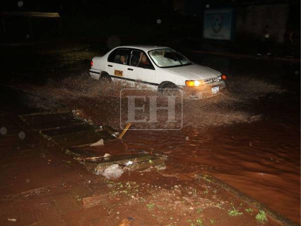La medida incluye Islas de la Bahía, Cortés, Atlántida, Colón y Yoro por 24 horas, debido a frente frío, vientos y oleaje alterado en el Caribe.