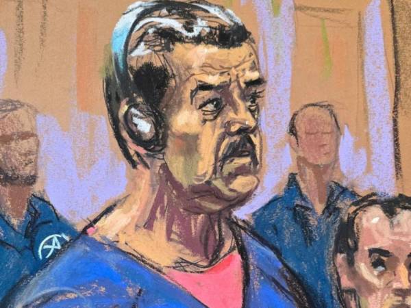 El Departamento de Justicia de EE.UU. ha eliminado gran parte de las alusiones al Cartel de los Soles en la nueva imputación contra el capturado presidente venezolano, Nicolás Maduro, al que ya no señala como líder de la organización de narcotráfico, caracterizada ahora en el documento como un sistema de clientelismo. ¿La razón?