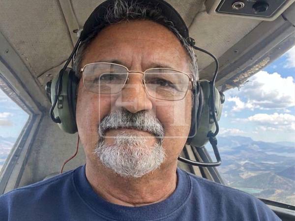 Manuel Guerrero, un piloto venezolano perdió la vida tras accidentarse la aeronave de fumigación agrícola que pilotaba en el departamento de Cortés. Aquí los detalles_