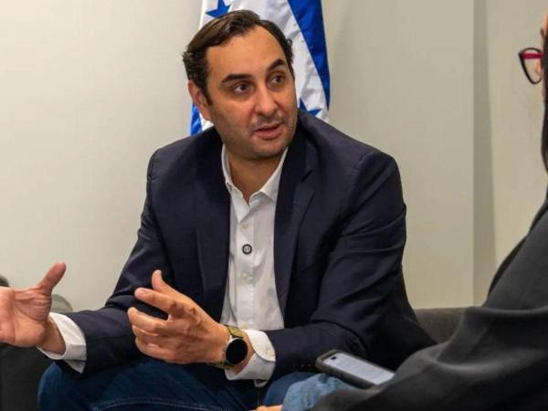 Reformas al sistema eléctrico buscan eficiencia y transparencia, asegura gerente de la ENEE.