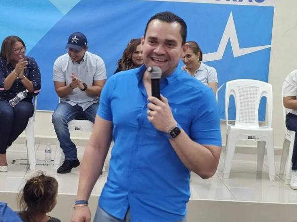 Tomás Zambrano, jefe de la bancada del Partido Nacional.