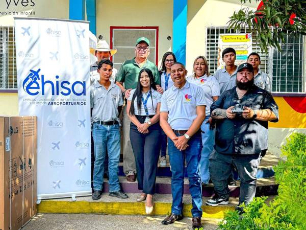 La Empresa Hondureña de Infraestructura y Servicios Aeroportuarios (EHISA) entregó un lote de electrodomésticos para apoyar la labor solidaria del Centro de Nutrición Infantil San Yves, ubicado en el departamento de Yoro.